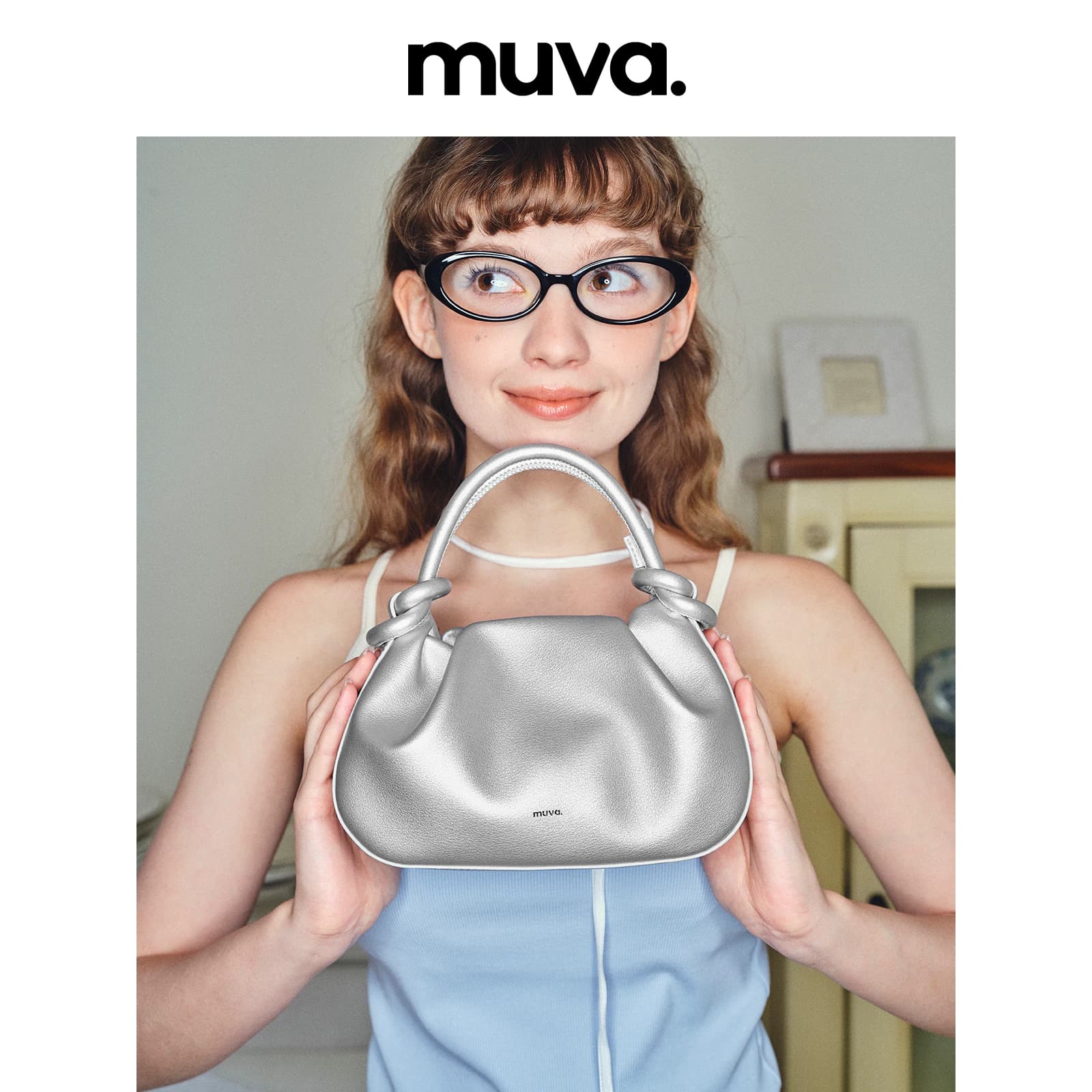 MUVA Tas Awan 2024 Kulit Sapi Berkerut Gaya Inggris Wanita Tangan Selempang Bentuk Bantal