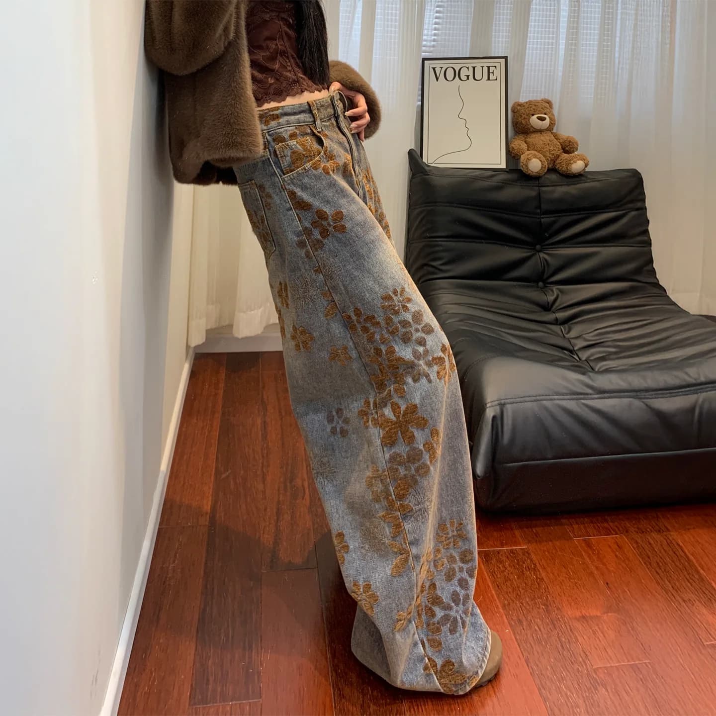 Celana Jeans Wanita Vintage Jacquard Kaki Lebar Longgar Ukuran Besar Musim Semi